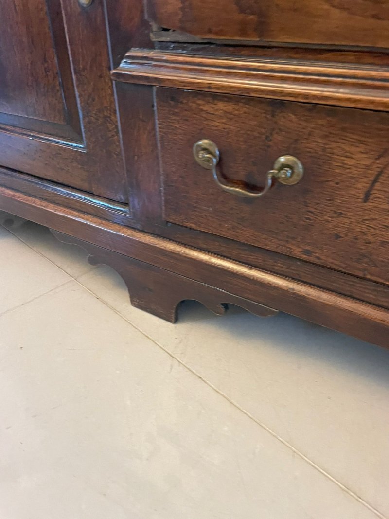 Antique George III Outstanding Quality Oak Welsh Dresser and Original Plate Rack - Image 8